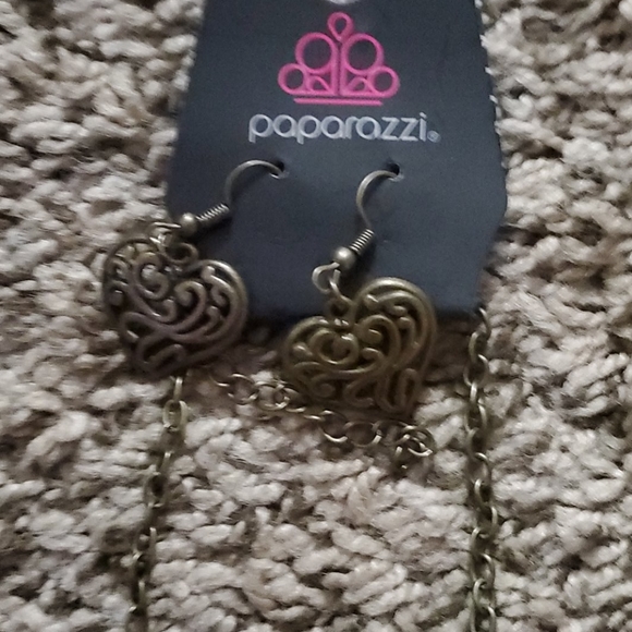 Jewelry - Picture 2 of 2